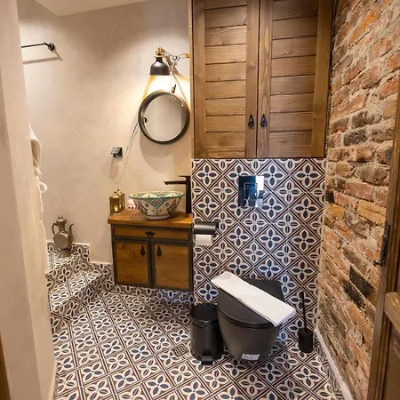 Affittacamere Nomad Studios, Kapana 3*
