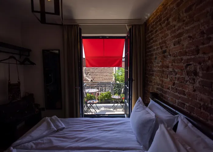 Nomad Studios, Kapana Gæstehus 3*