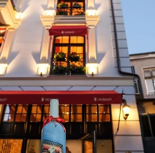 Nomad Studios, Kapana Gæstehus